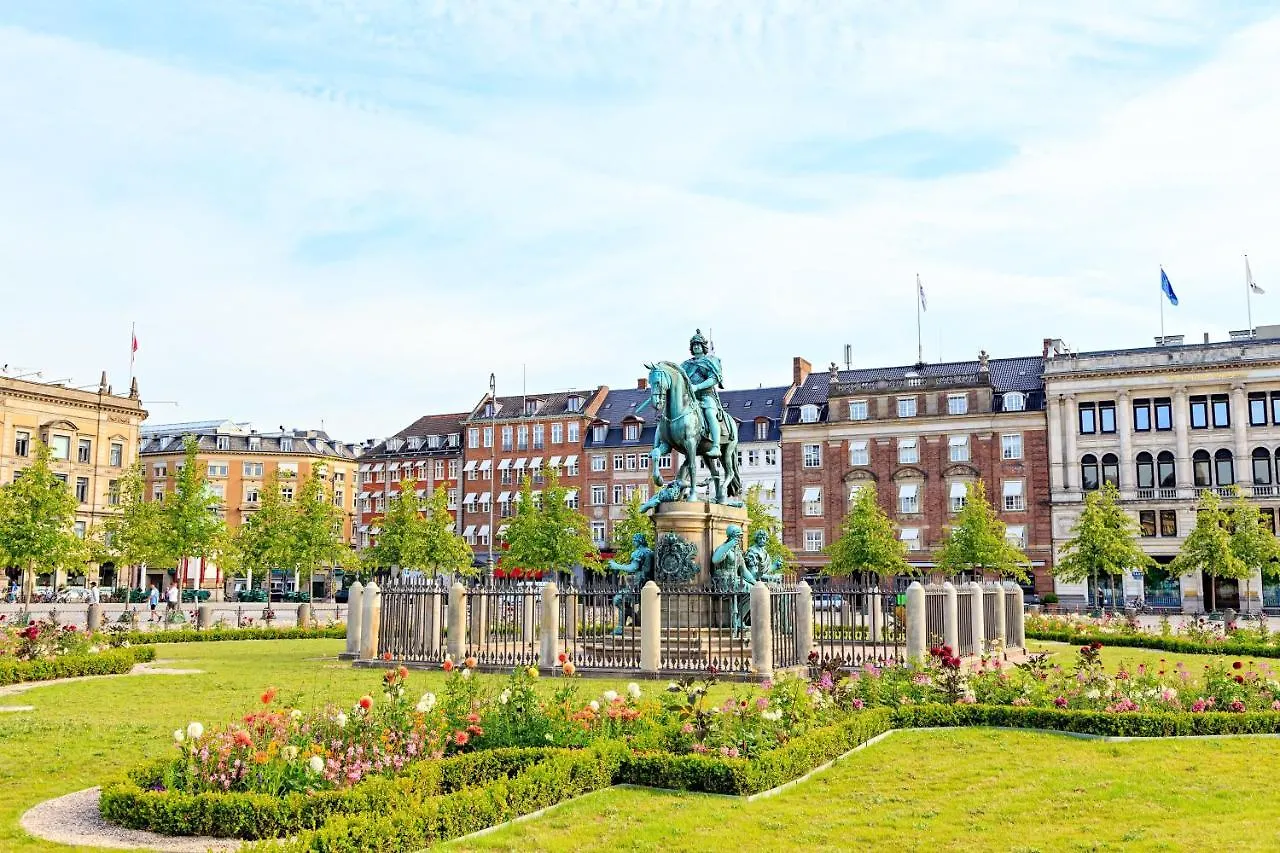Xl Exclusive Penthouse By Copenhagen City & Tivoli Denmark